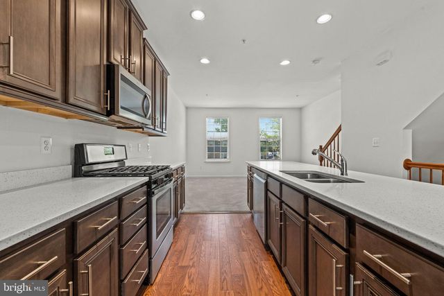 8183 HOLLOW CT, Severn, MD 21144