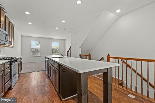 8183 HOLLOW CT, Severn, MD 21144