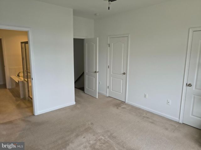 8183 HOLLOW CT, Severn, MD 21144