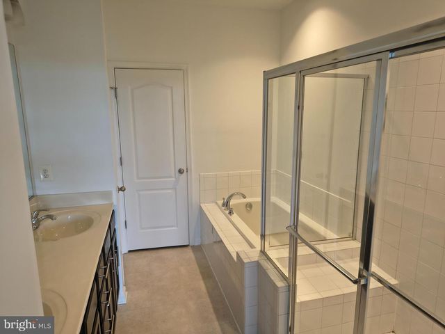 8183 HOLLOW CT, Severn, MD 21144