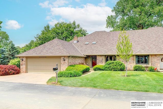 11120 Pine Plaza, Omaha, NE 68144