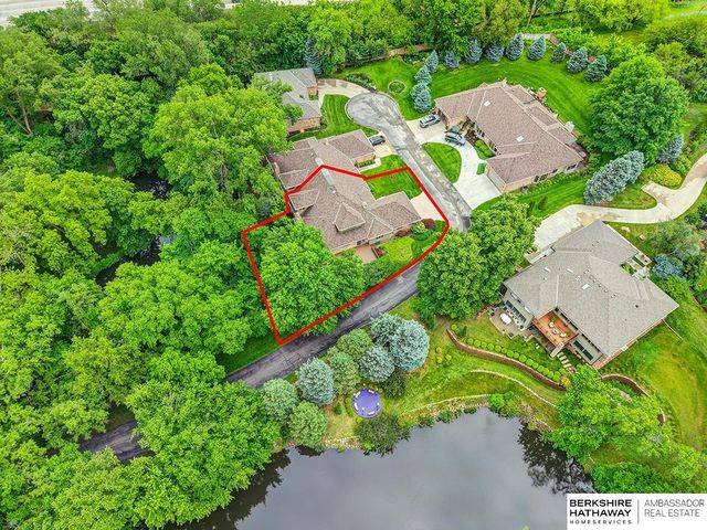 11120 Pine Plaza, Omaha, NE 68144