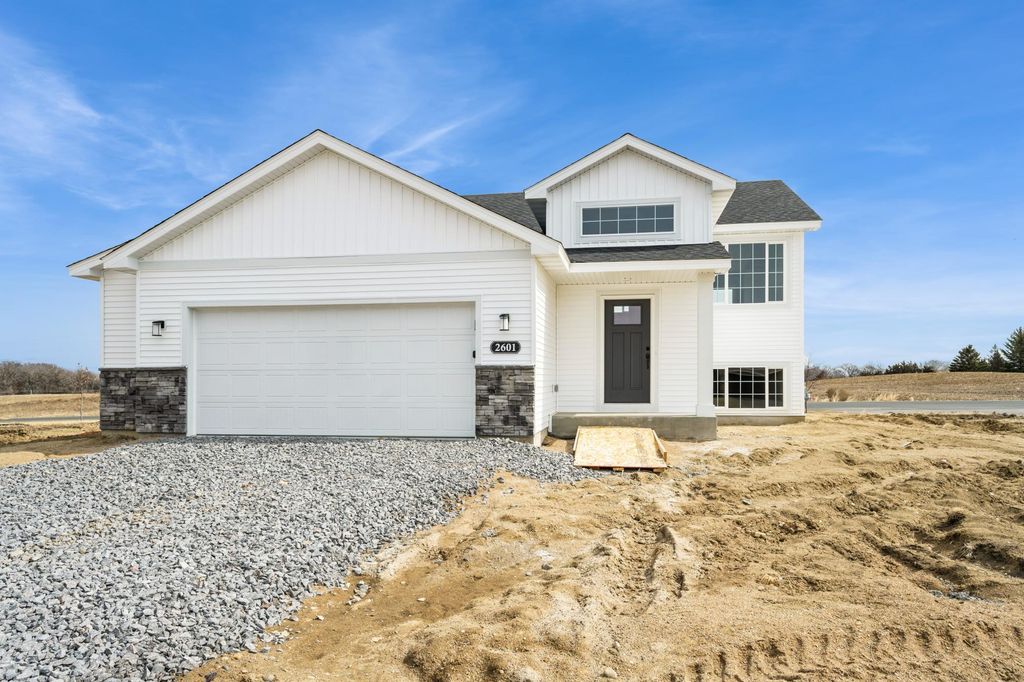 2601 Arbor Drive, Buffalo, MN 55313