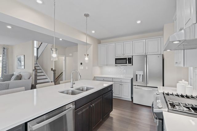 8200 Kensington Way, Pleasant View, TN 37146