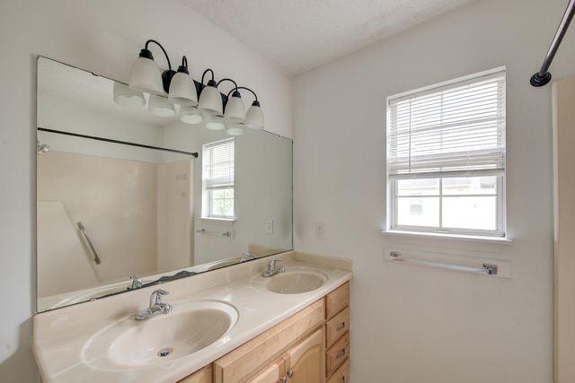 4724 Bayfield Drive, North Charleston, SC 29418