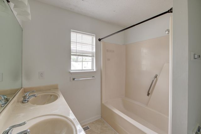 4724 Bayfield Drive, North Charleston, SC 29418