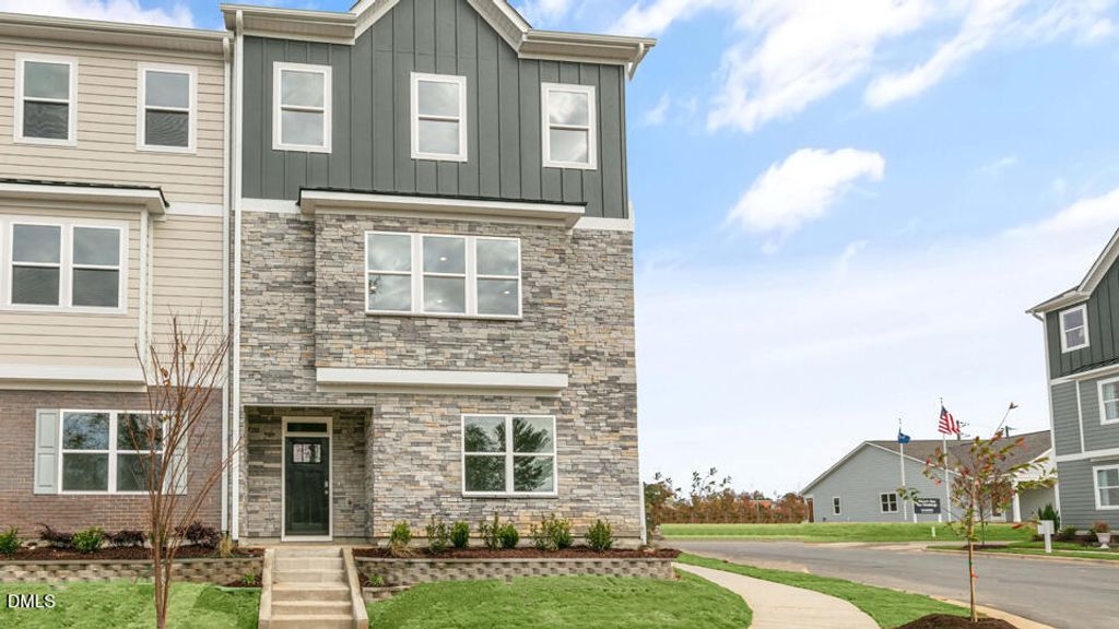 701 Grafton Forest Lane, Fuquay Varina, NC 27526