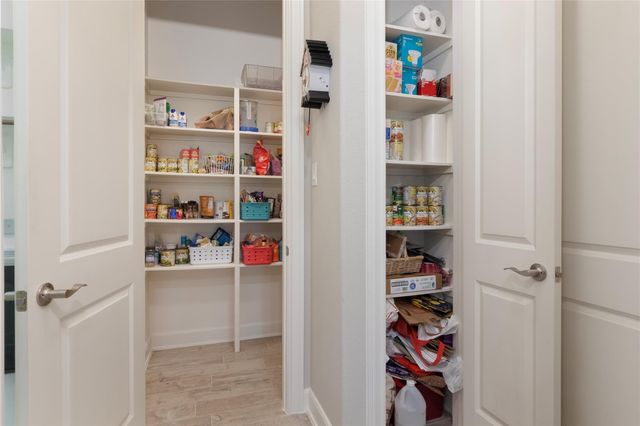 4044 Windsor Chase Drive, Spring, TX 77386