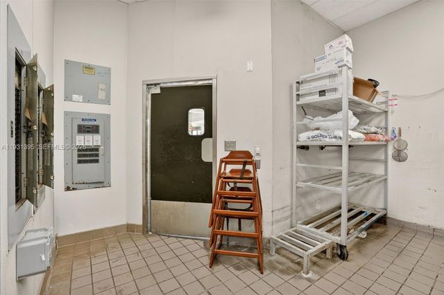 Turnkey Restaurant & Bar For Sale Prime Plantation, Plantation, FL 33324