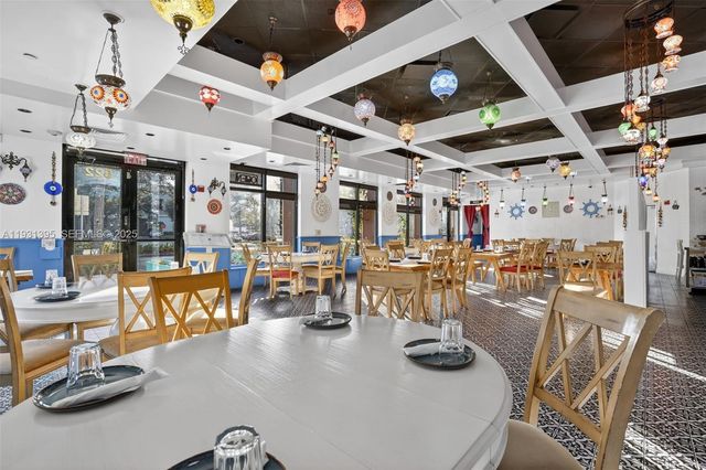 Turnkey Restaurant & Bar For Sale Prime Plantation, Plantation, FL 33324