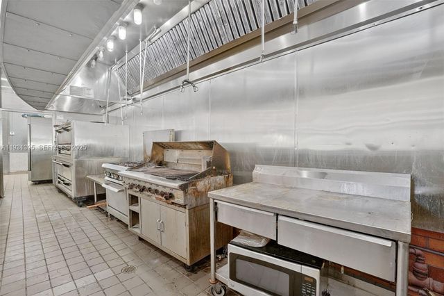 Turnkey Restaurant & Bar For Sale Prime Plantation, Plantation, FL 33324