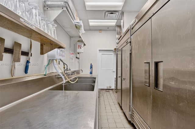 Turnkey Restaurant & Bar For Sale Prime Plantation, Plantation, FL 33324