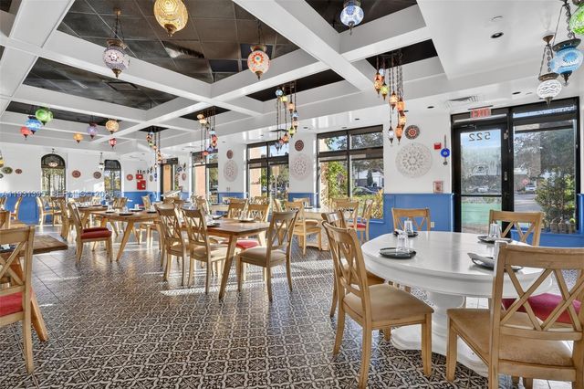 Turnkey Restaurant & Bar For Sale Prime Plantation, Plantation, FL 33324