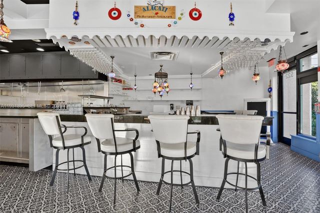 Turnkey Restaurant & Bar For Sale Prime Plantation, Plantation, FL 33324