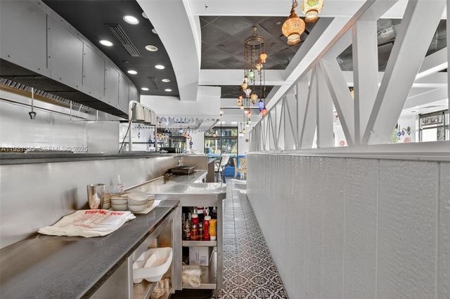 Turnkey Restaurant & Bar For Sale Prime Plantation, Plantation, FL 33324