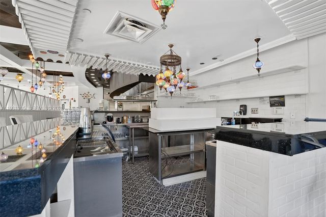 Turnkey Restaurant & Bar For Sale Prime Plantation, Plantation, FL 33324