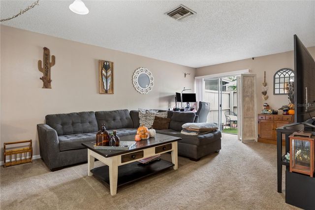 7920 N TANGERINE DRIVE 265, Temple Terrace, FL 33637