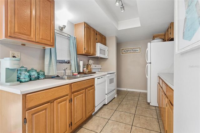 7920 N TANGERINE DRIVE 265, Temple Terrace, FL 33637