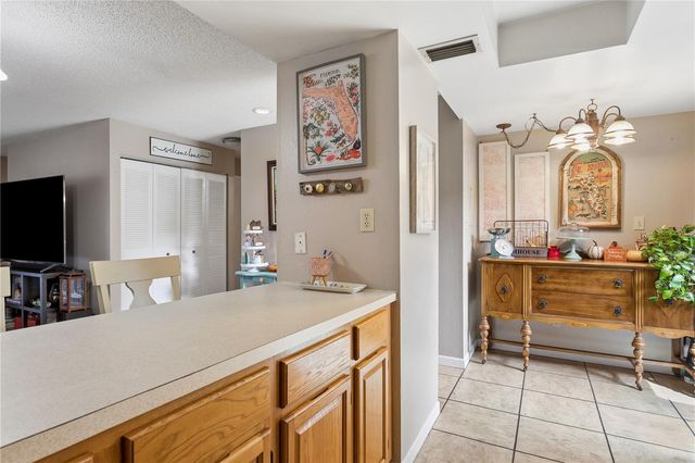 7920 N TANGERINE DRIVE 265, Temple Terrace, FL 33637