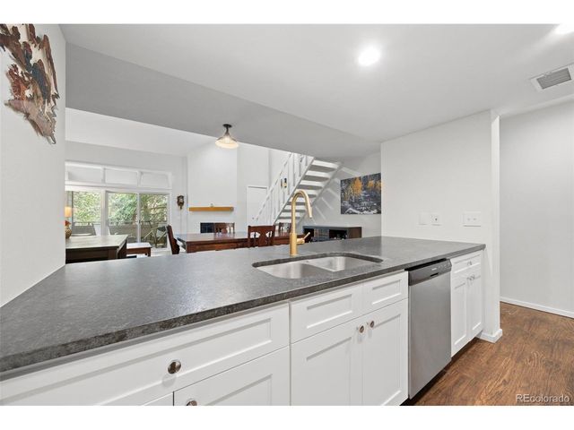 23551 Genesee Village Rd 15-H, Golden, CO 80401