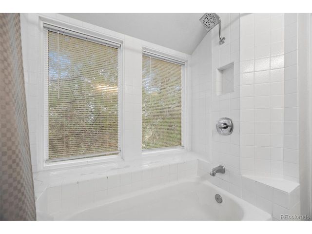 23551 Genesee Village Rd 15-H, Golden, CO 80401