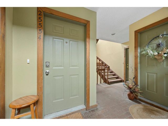 23551 Genesee Village Rd 15-H, Golden, CO 80401