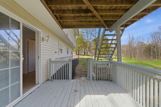 600 Twin Arch Road, Rock Tavern, NY 12575