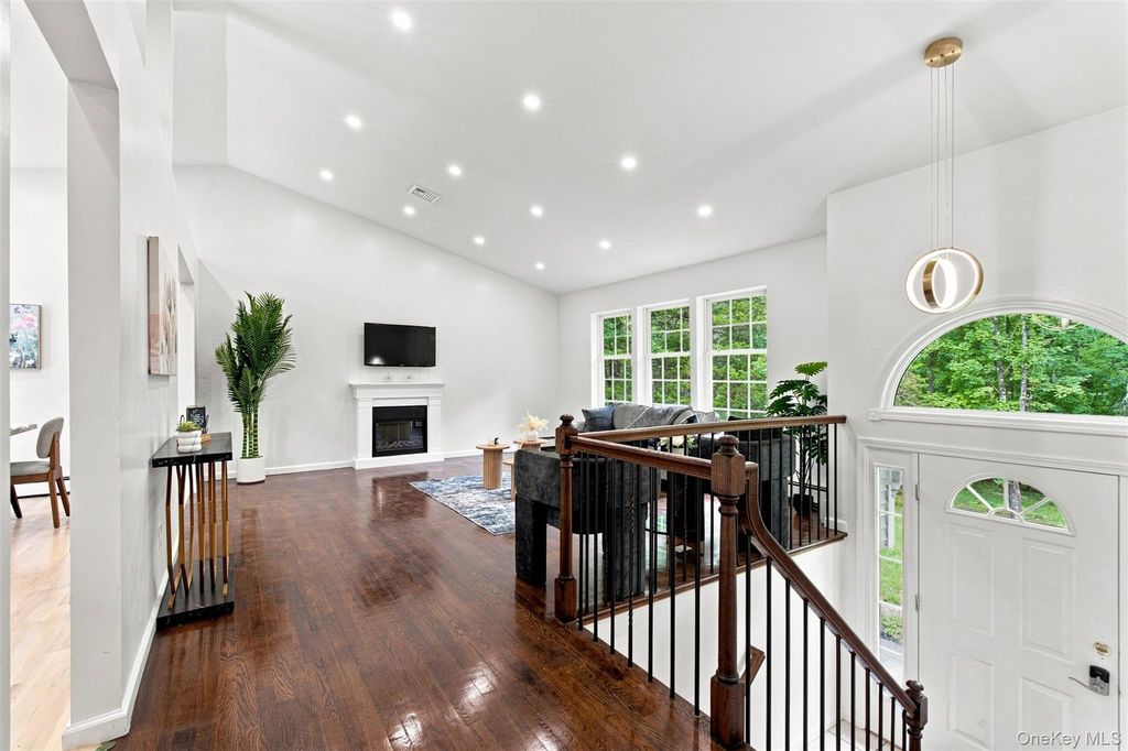 600 Twin Arch Road, Rock Tavern, NY 12575 — photo 5