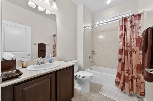 7901 Dearne Way, Elk Grove, CA 95757