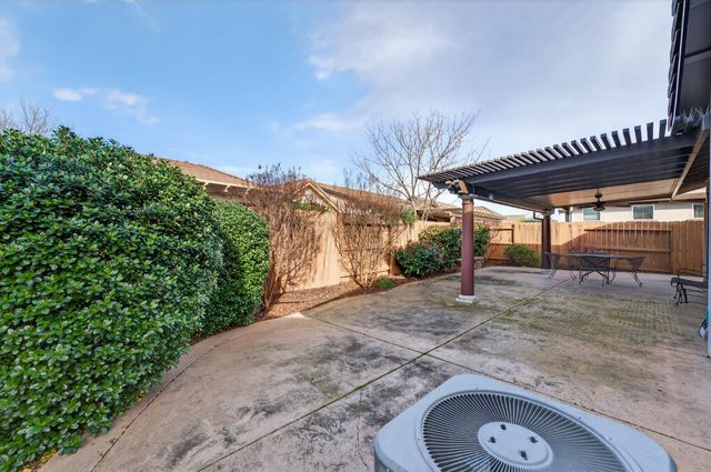 7901 Dearne Way, Elk Grove, CA 95757