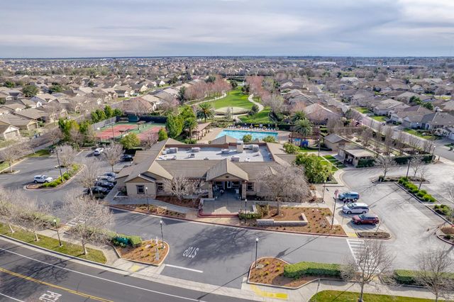 7901 Dearne Way, Elk Grove, CA 95757