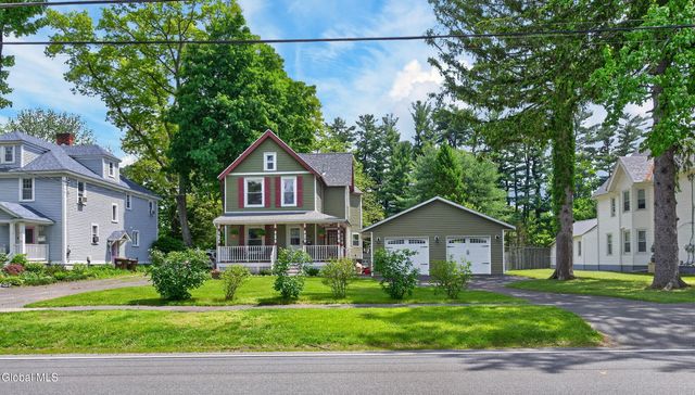 38 Elsmere Avenue, Bethlehem, NY 12054