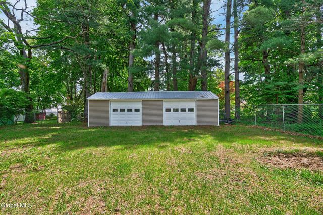 38 Elsmere Avenue, Bethlehem, NY 12054
