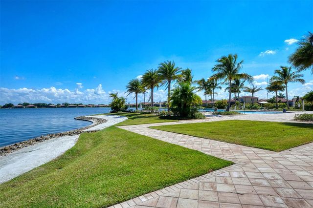 701 MARAVIYA BOULEVARD, Nokomis, FL 34275