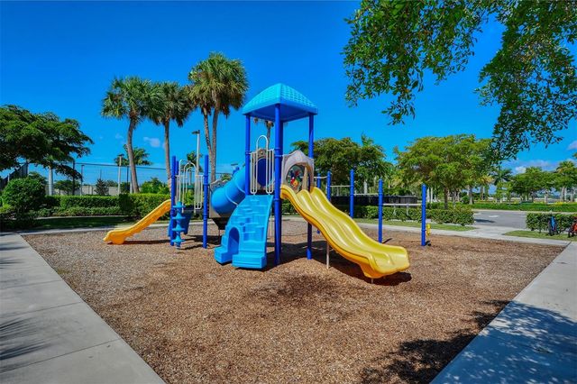 701 MARAVIYA BOULEVARD, Nokomis, FL 34275