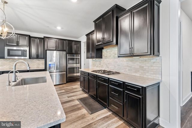 13601 HEBRON LN, Upper Marlboro, MD 20774