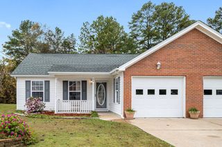 66 Yellow Brick Road, Rossville, GA 30741