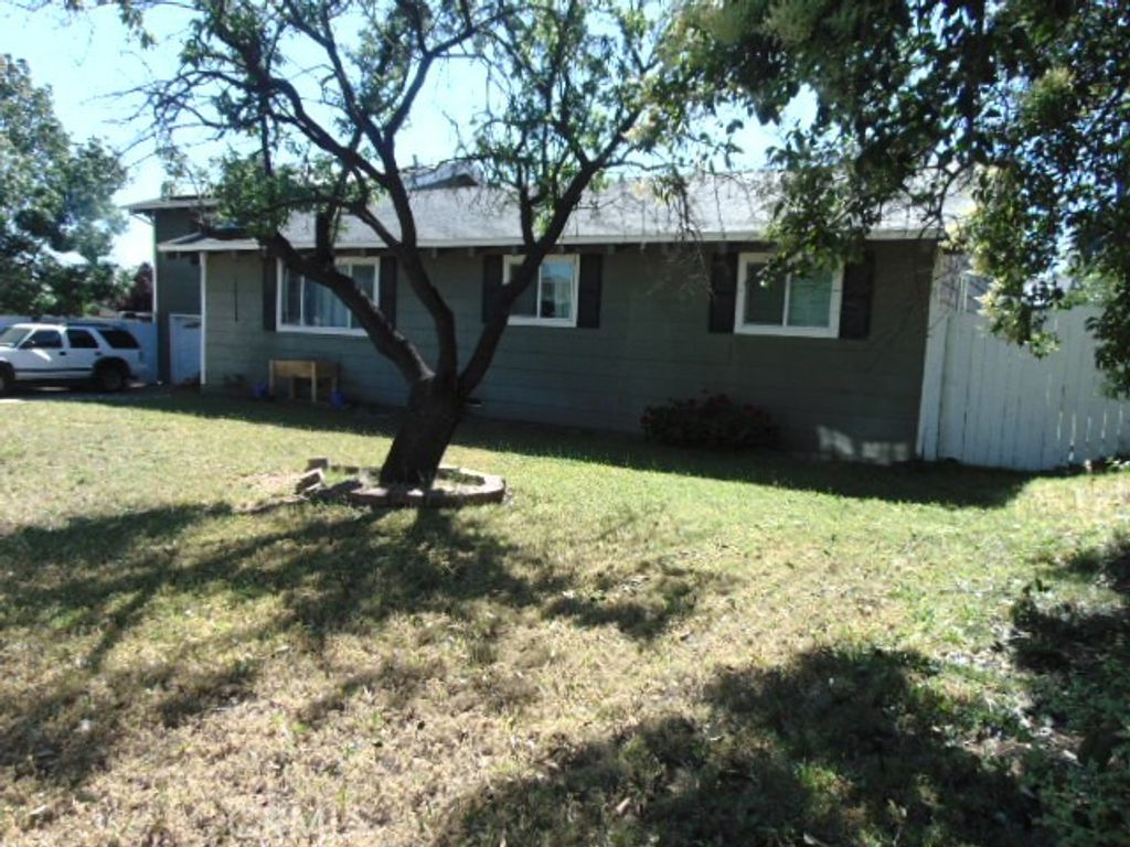454 Del Norte, Corning, CA 96021