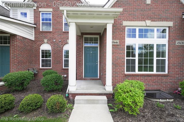 45646 Aragon Lane, Canton Charter Township, MI 48187