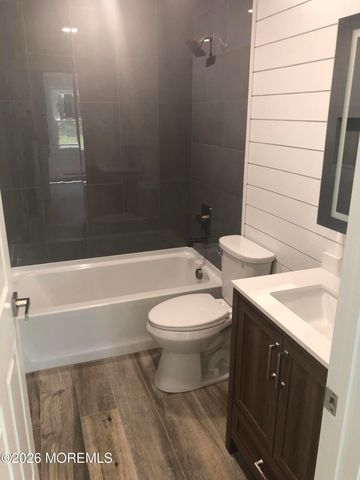531A Dartmoor Court, Lakewood, NJ 08701