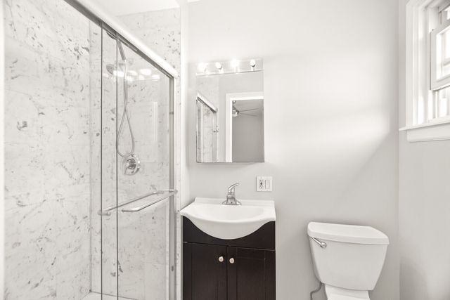 1819 W TOUHY Avenue 6, Chicago, IL 60626