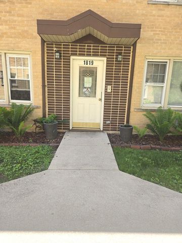 1819 W TOUHY Avenue 6, Chicago, IL 60626