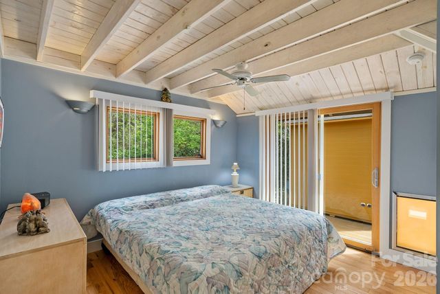 48 Springvale Avenue, Asheville, NC 28803