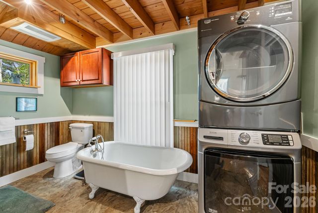 48 Springvale Avenue, Asheville, NC 28803