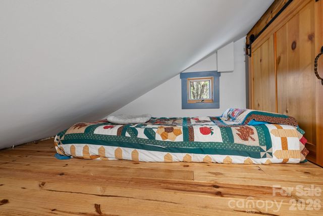 48 Springvale Avenue, Asheville, NC 28803