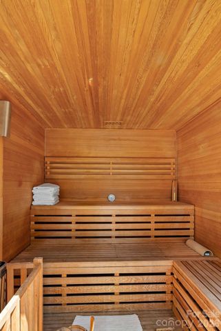 48 Springvale Avenue, Asheville, NC 28803