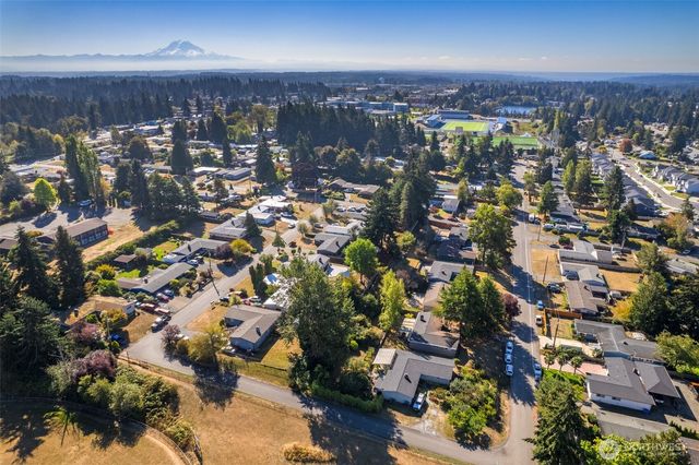 30025 14th Avenue S, Federal Way, WA 98003