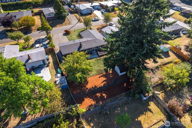 30025 14th Avenue S, Federal Way, WA 98003