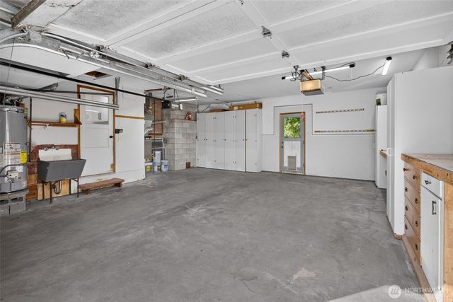30025 14th Avenue S, Federal Way, WA 98003
