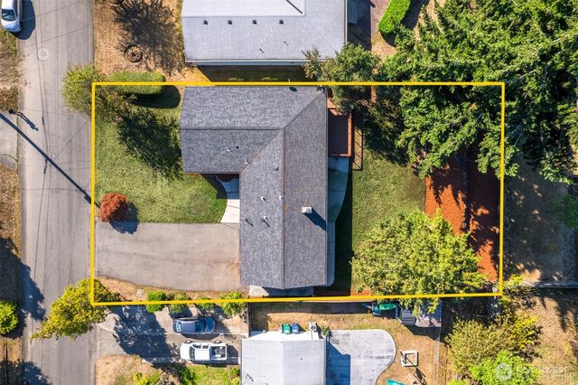 30025 14th Avenue S, Federal Way, WA 98003